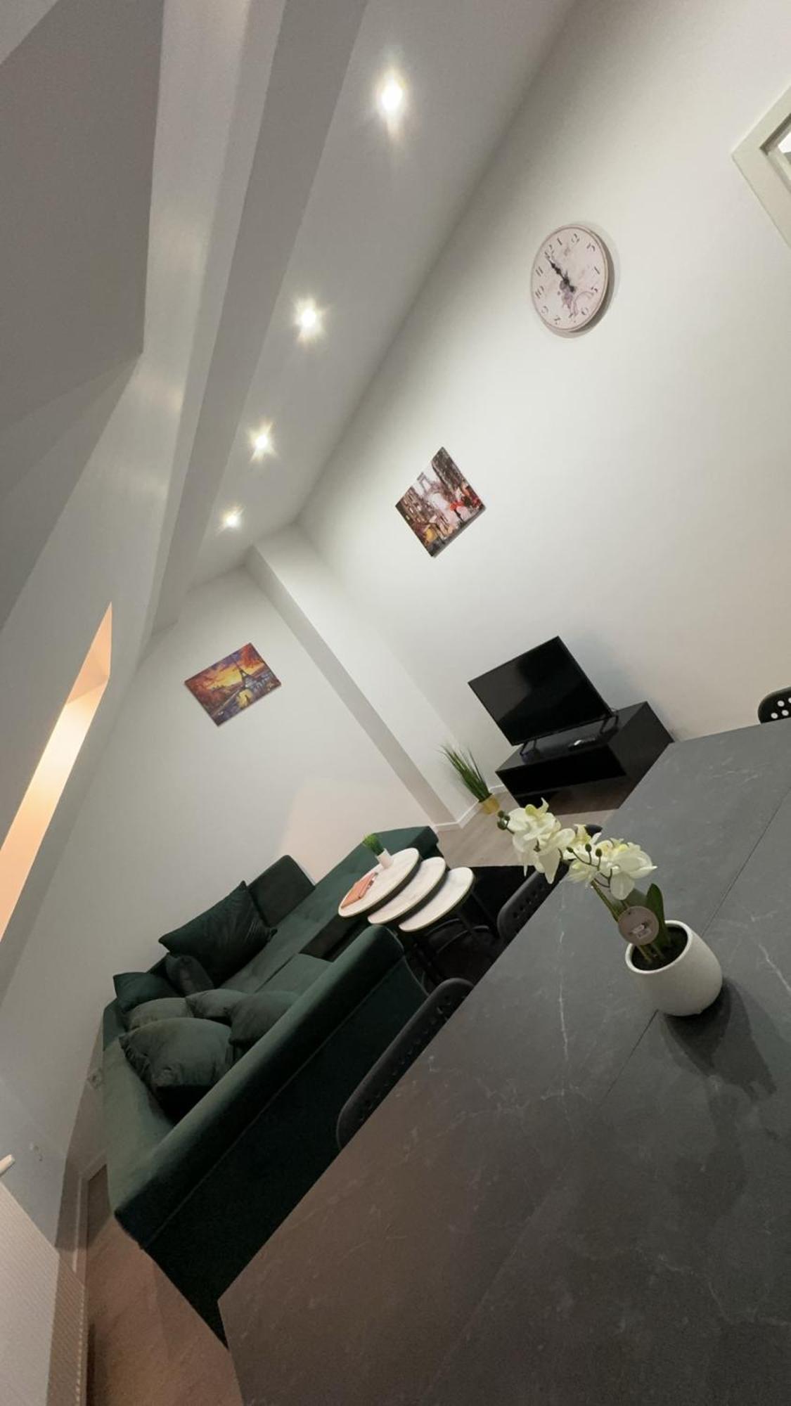 Paris By D&J Apartment'S Altenessen Nord Exterior photo