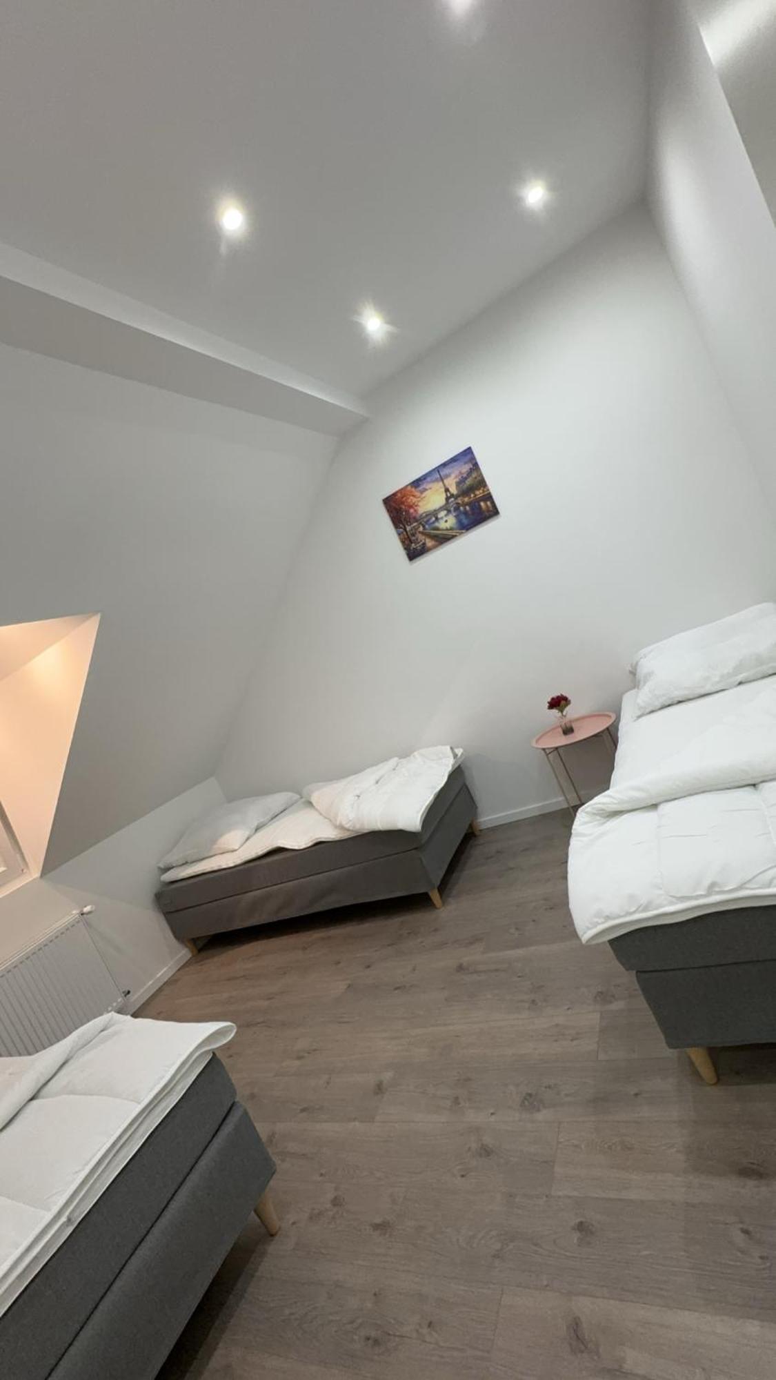 Paris By D&J Apartment'S Altenessen Nord Exterior photo