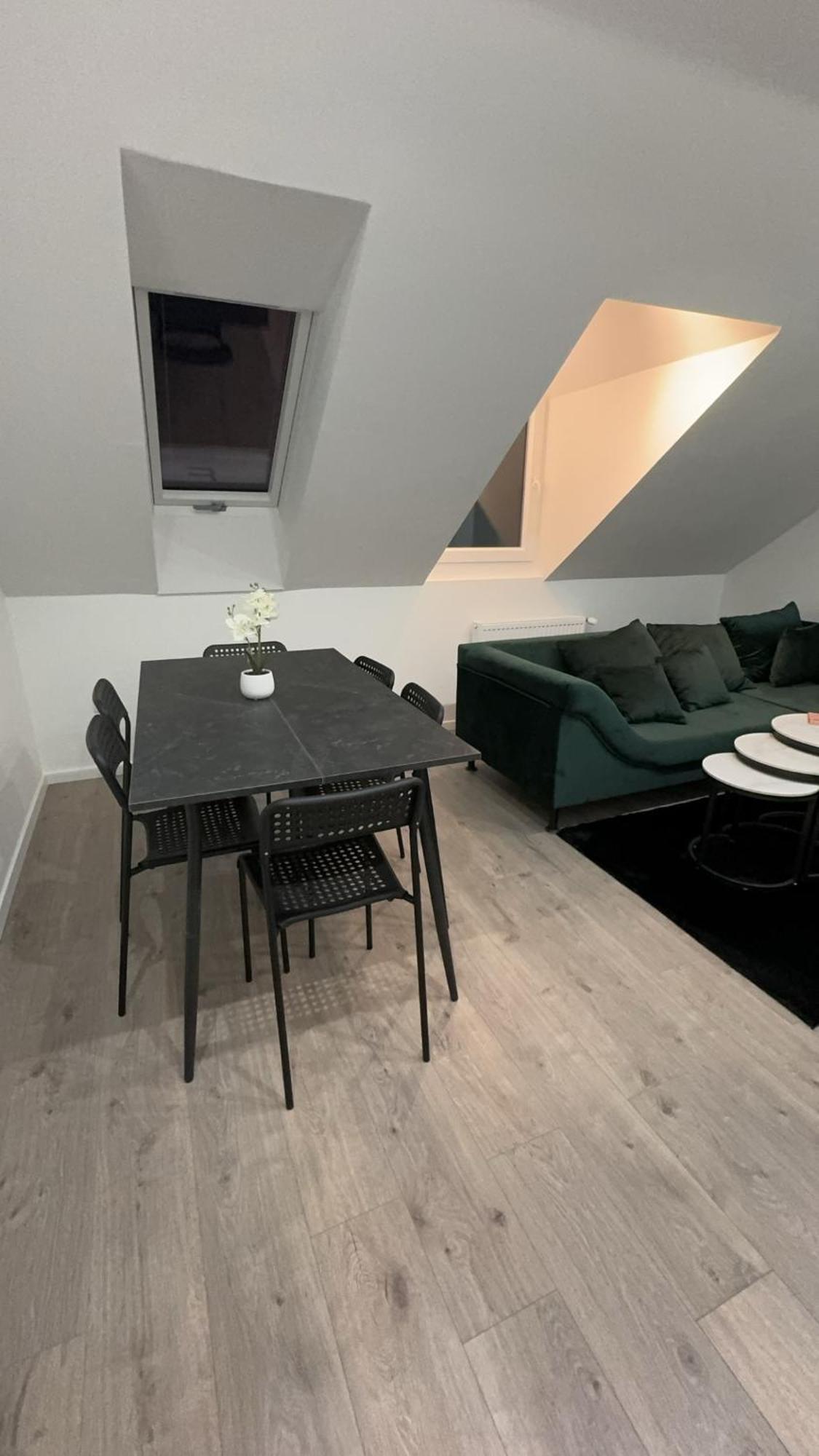 Paris By D&J Apartment'S Altenessen Nord Exterior photo