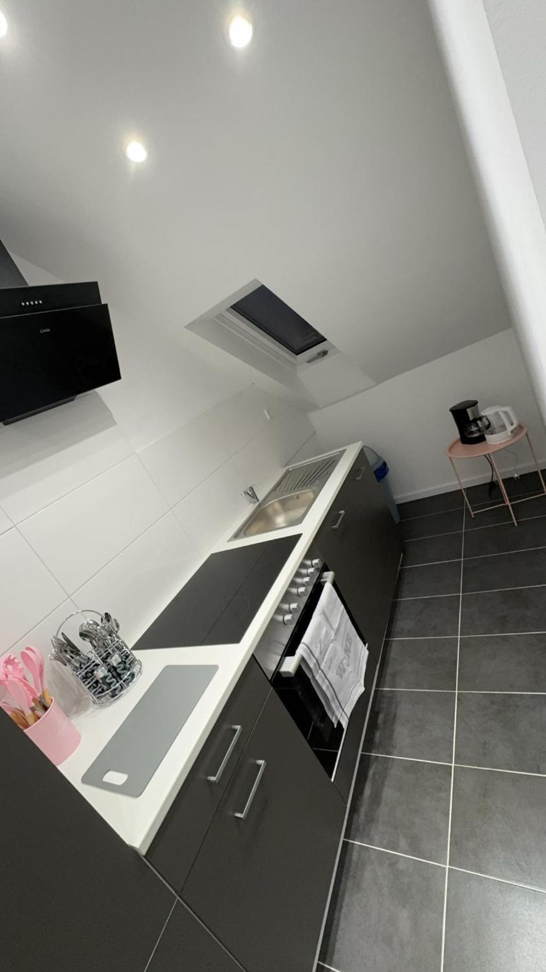 Paris By D&J Apartment'S Altenessen Nord Exterior photo